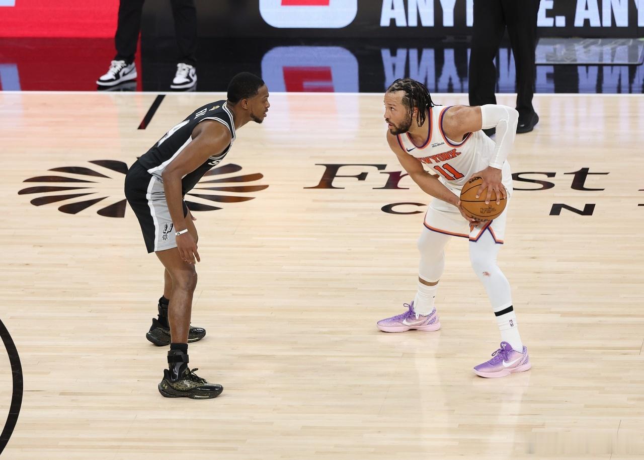6月9日讯 NBA总决赛G3，马刺115-111战胜尼克斯，大比分来到1-2。福