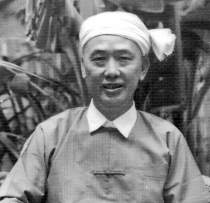 毛主席亲自签发任命文件，召存信感动落泪，高呼毛主席真的对人民太好了！
1953年