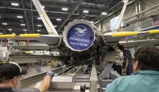 长期对台军售、公然支持“台独”的洛克希德・马丁，早已遭到中国的严厉制裁。

20