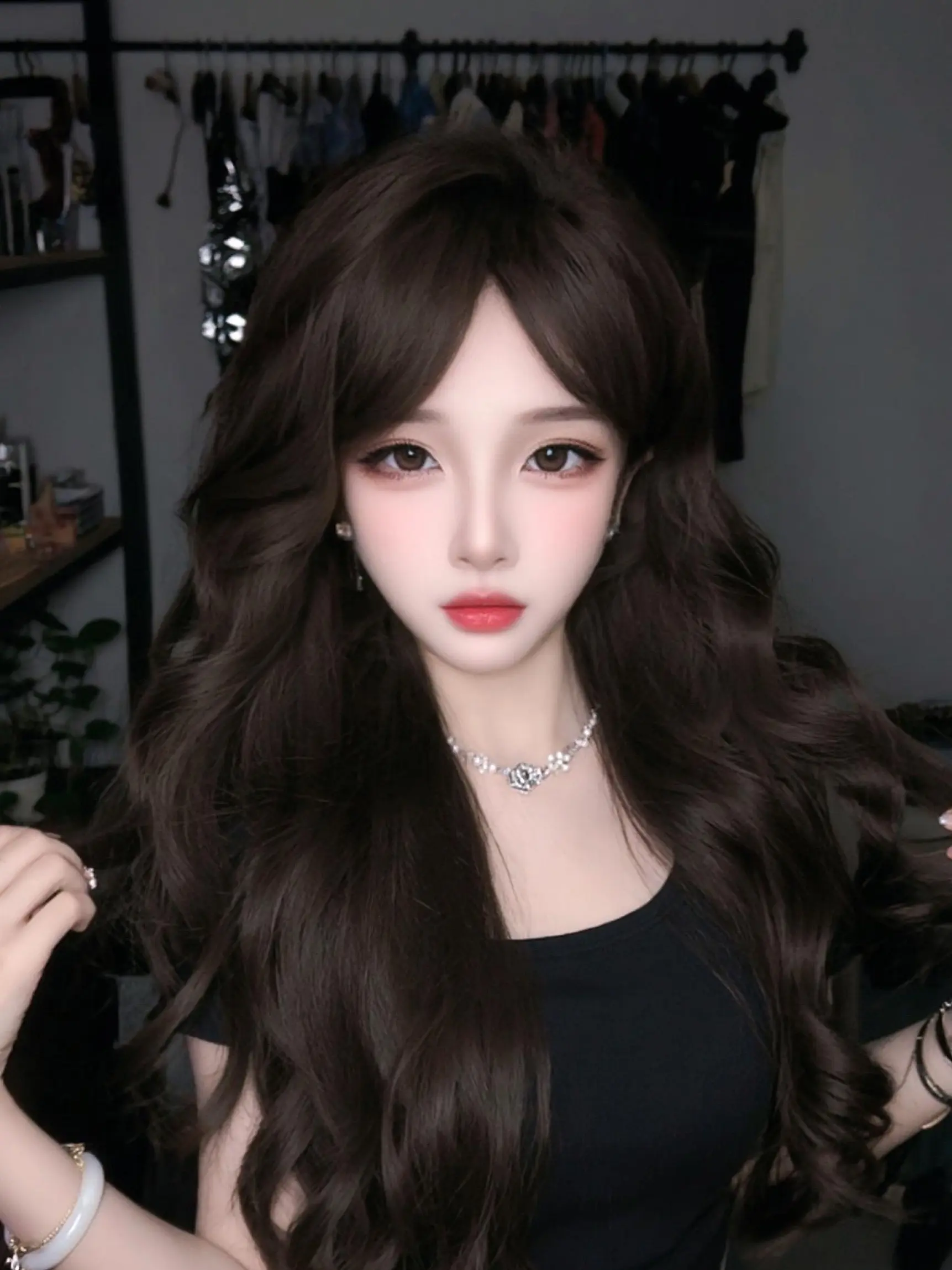 穿搭的尽头是姐姐 穿搭对我来说易如反掌 秀出我的超绝美甲 交出你的春日...