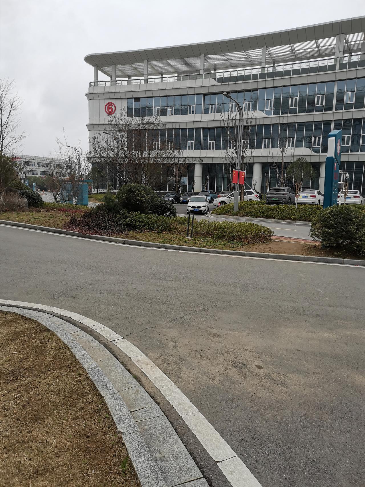 这种小人式国家毫无底线毫无信义可言。按理说当年他们的总统诺列加不听美国的话被美国