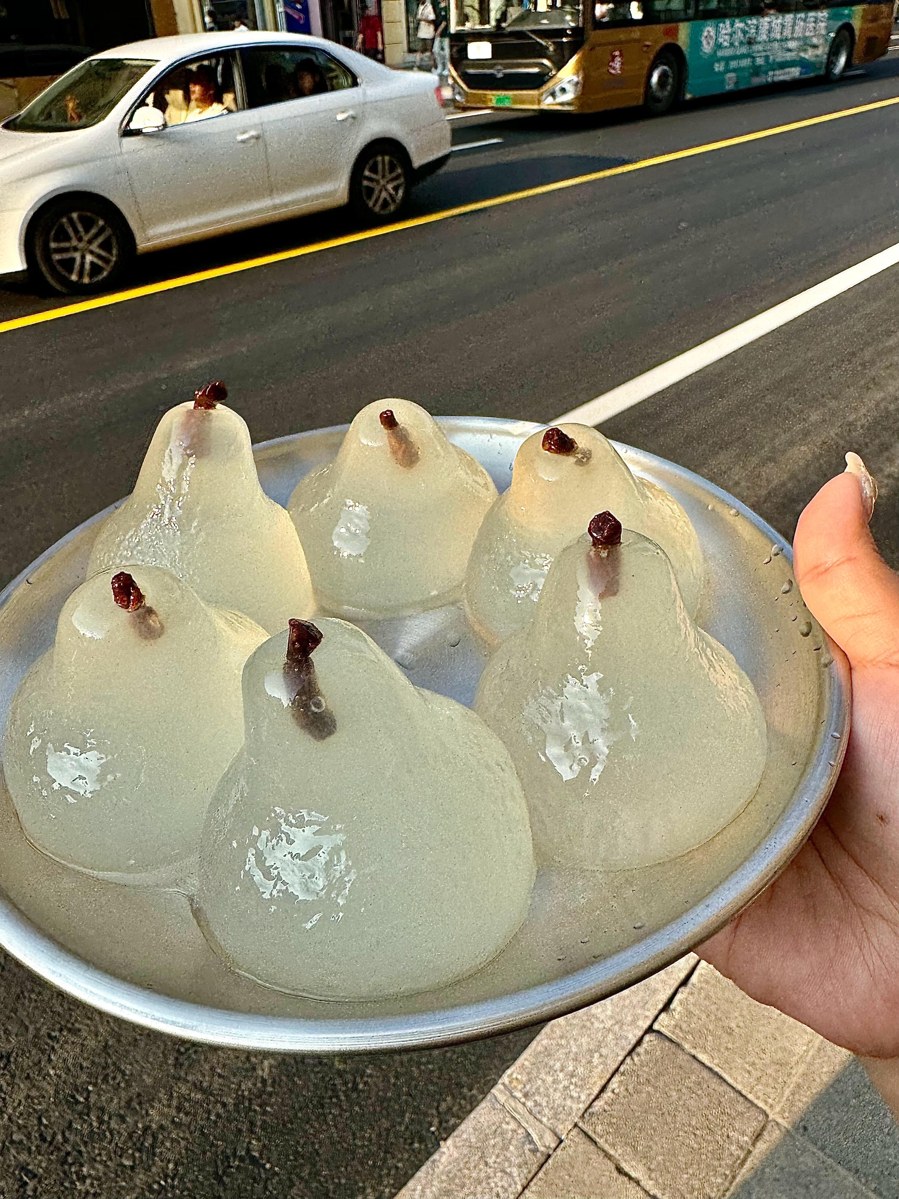哈尔滨的冻梨已经进化到这种程度了🍐 
