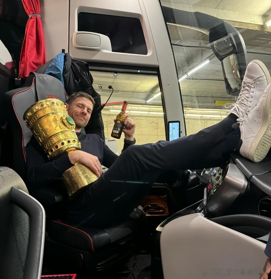 阿拉维斯主帅库德特 “避谈” 皇马阿隆索本轮西甲阿拉维斯主场对阵皇马，赛前库德特