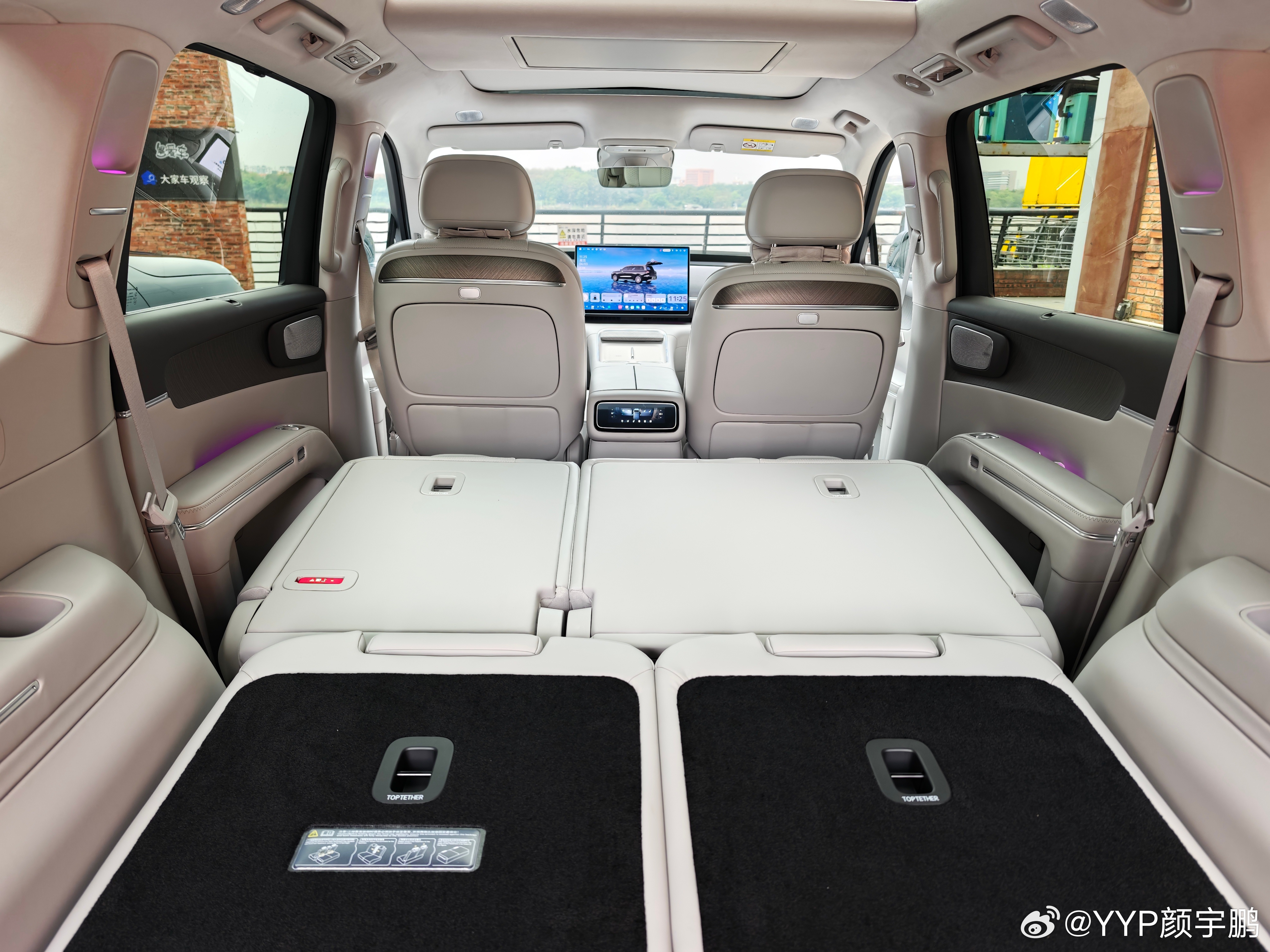 我想拍一条片子，讲清楚大SUV 6座和7座到底哪个好，各适用于什么人，展开讲我能