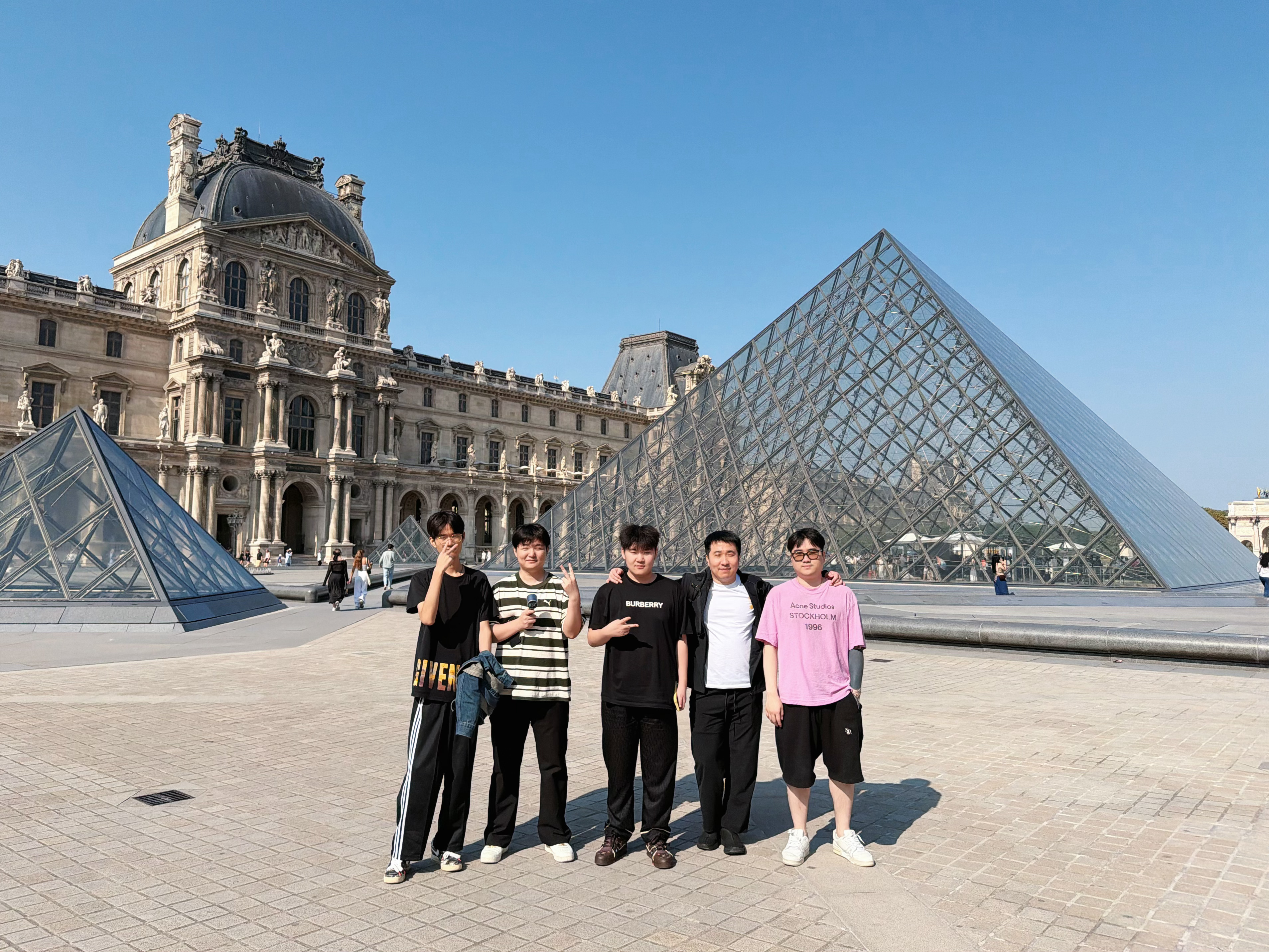 🪂🛬Paris成功空降PeRo电子竞技俱乐部EWC电竞世俱杯
