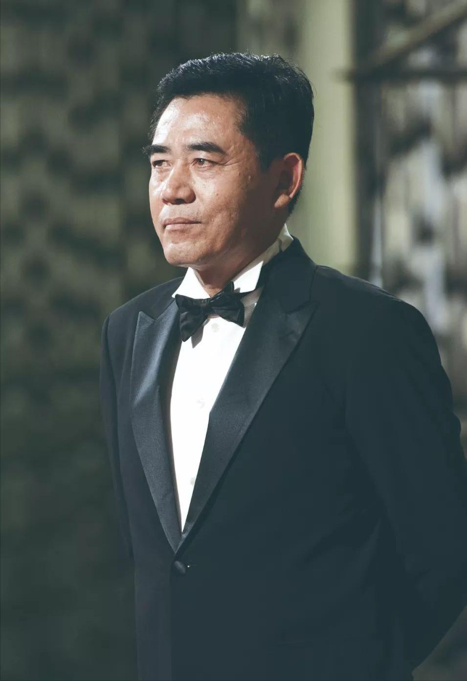 演员，陈宝国说，演了这么多戏，最喜欢的还是大宅门，还是白景琦，这个人物敢爱敢恨，