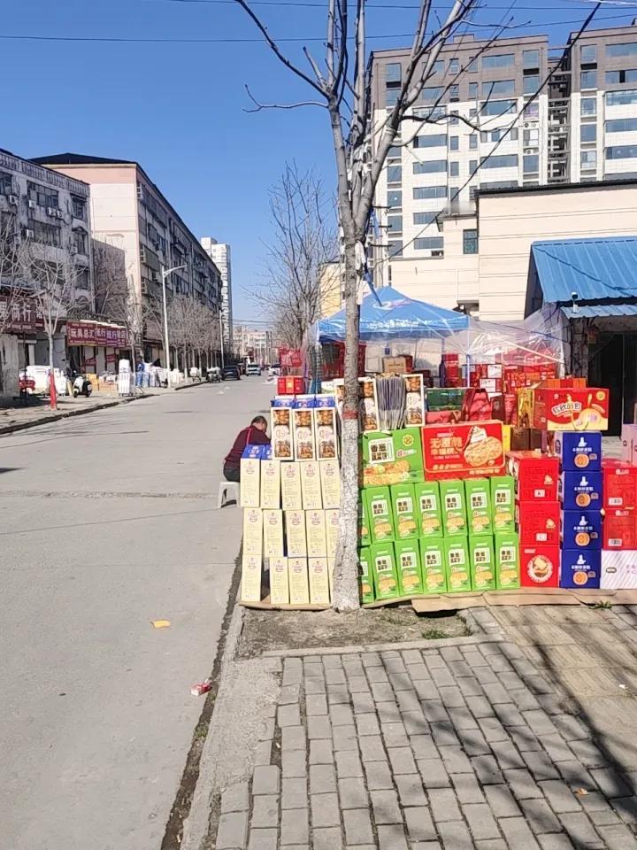 人到中年才发现，嗯，每回能够陪伴在父母身边就是一种幸福，陪伴在父母身边的话，你就