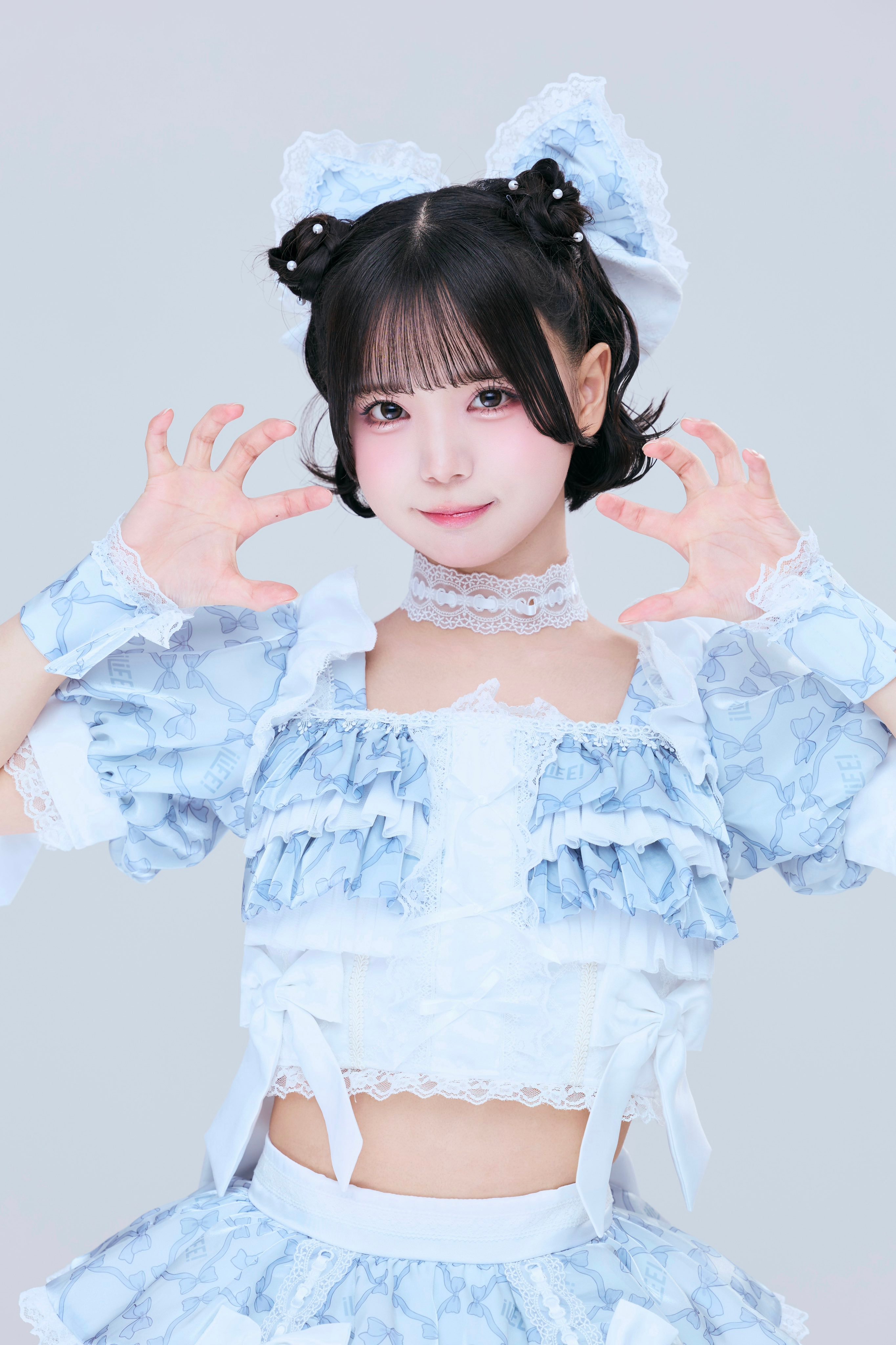 あいす：「炎炎夏日来份冰激凌怎么样？🍨♡」あいす【iLiFE! / i-COL