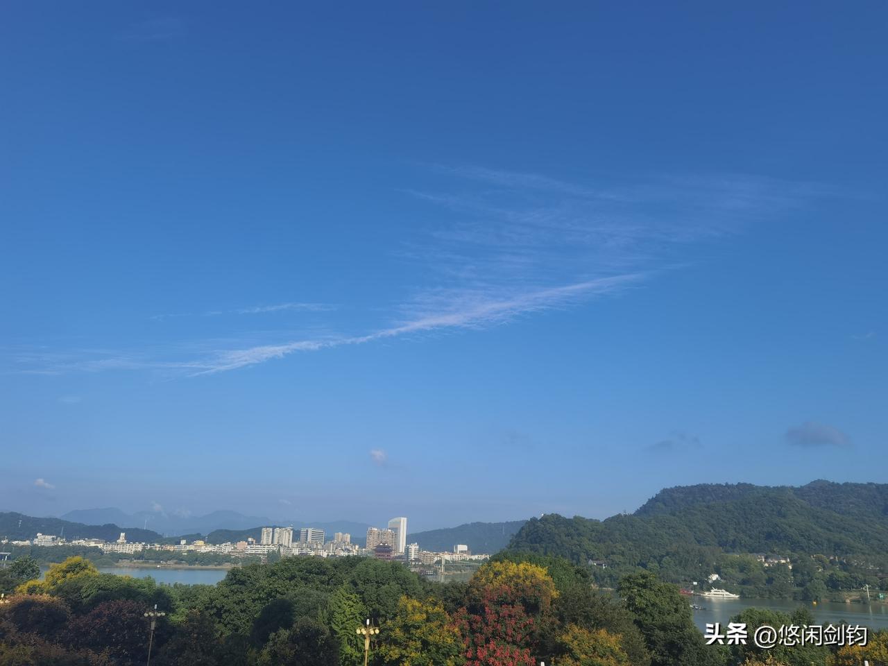 白露时节晨空