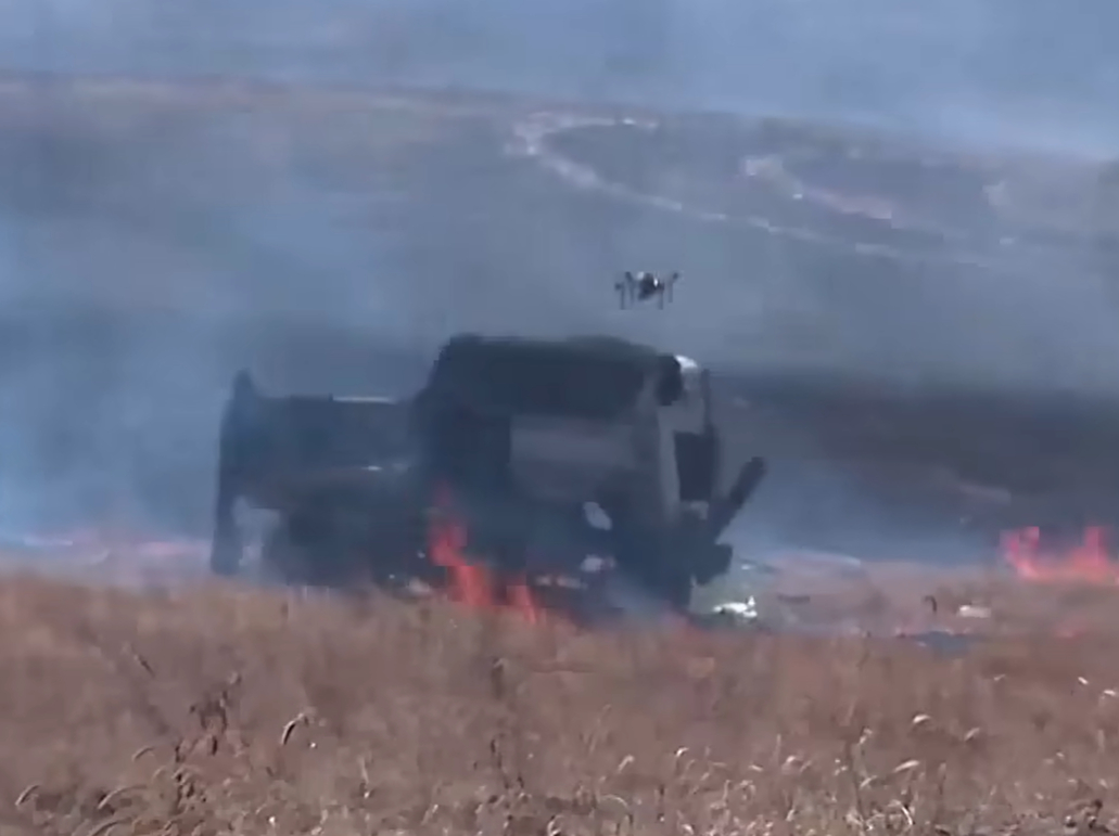 烽火问鼎计划每天认识一件兵器 朝鲜人民军最新展示的光纤FPV无人机 