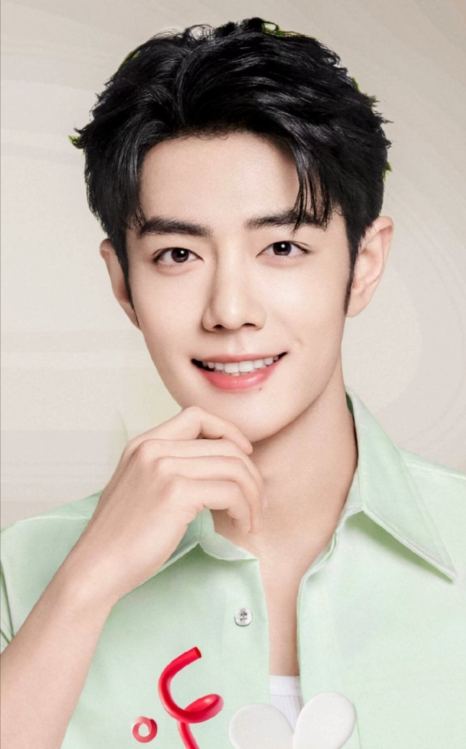 肖战肖战 肖战工作室日常见肖战 你是我藏在心底最温柔的梦，也是我最炽热的向往。Y