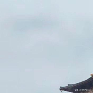 厨房是烹饪食物的地方，也是我们果腹的源泉。厕所是一个肮秽之地，两者不相容。如果厨