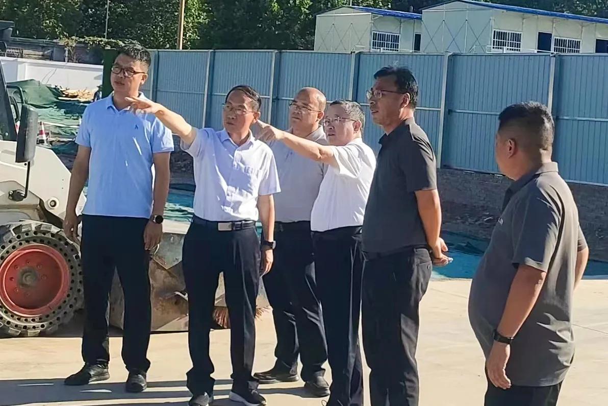 交投集团主要领导到市交通地产集团在建项目督导调研

6月24日下午，交投集团党委