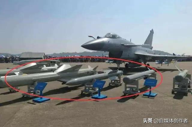 歼10C空中反杀！外机雷达挑衅，王牌飞行员一招教其做人
 
中国领空岂容放肆！外