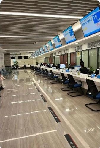 政务大厅窗口人员
八年索受贿金逾千万

今天是2026年2月7日。来自辽宁日报的