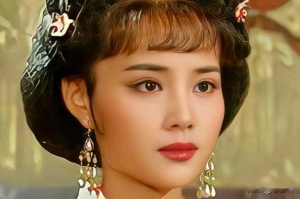 208年，曹操做主将35岁的蔡文姬，许配给22岁的董祀。新婚夜，看着这个已经生过