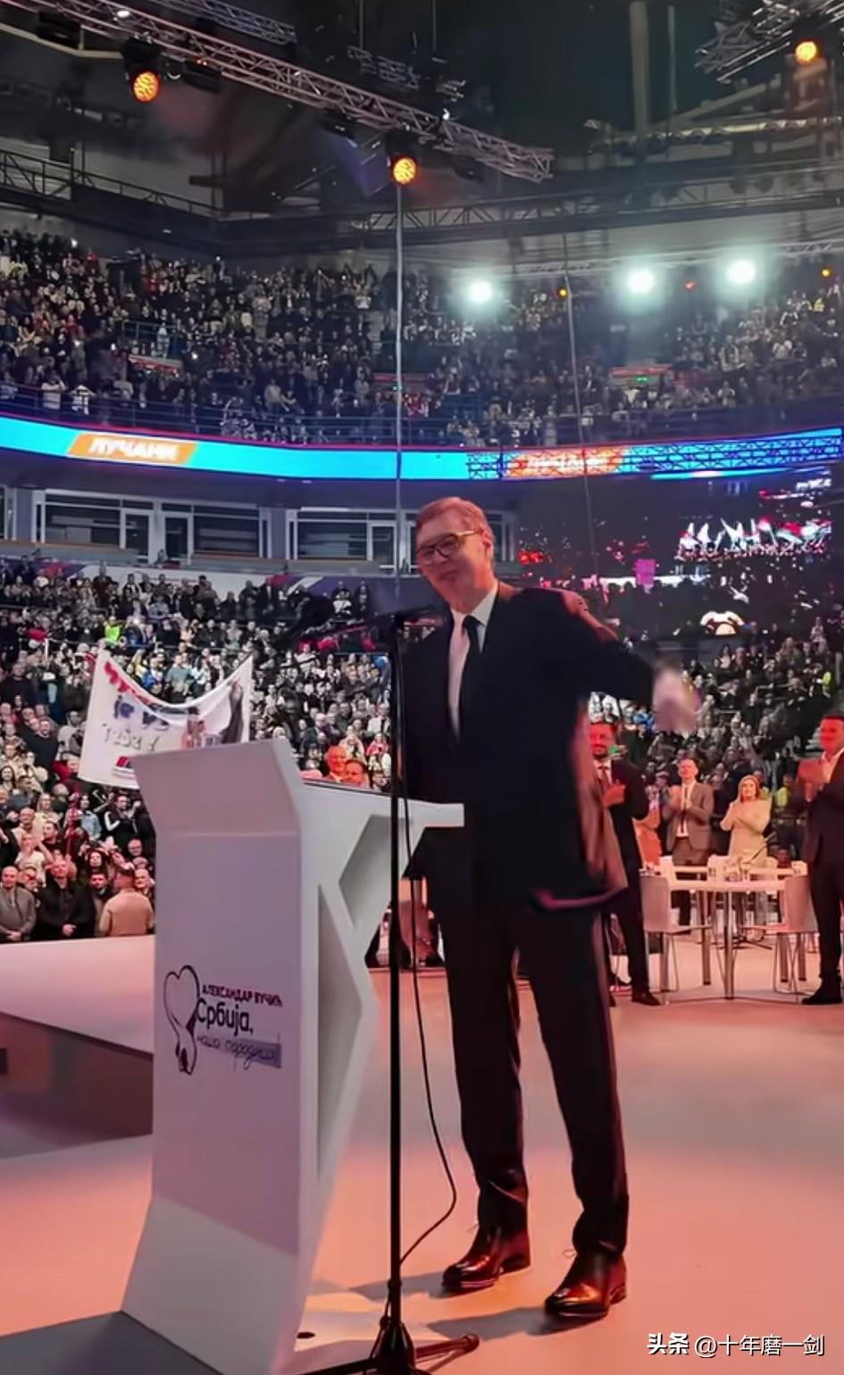 塞尔维亚，这个在北约瓦解南斯拉夫时，敢于顽强抵抗，独当一面的国家。继承了铁托意志