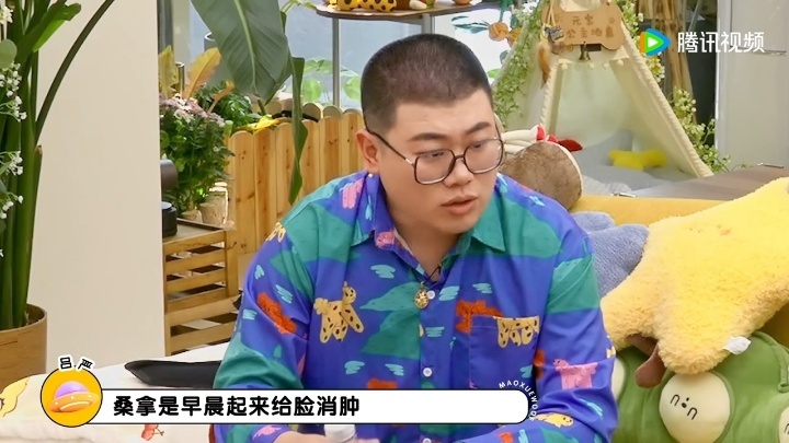 吕严好厨子懂得烹饪自己吕严为消肿先蒸桑拿再下冰池毛雪汪 吕严“好厨子懂得烹饪自己