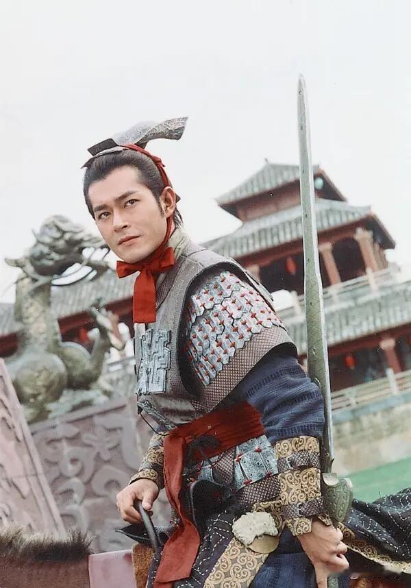 古天乐自己也没想到这部剧竟成绝唱！
2001年的《寻秦记》，
真的是刻在DNA里