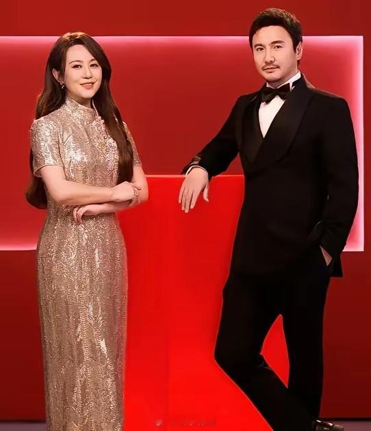 大家发现了没？今年春晚和往年有很大的区别。不是小品变少了，也不是没有相声了，而是