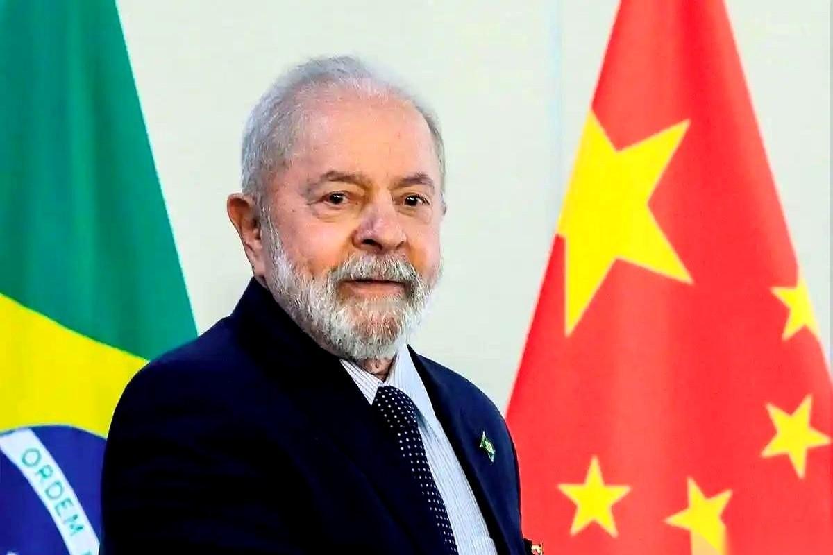 巴西这波操作，真是给我看笑了。
前脚刚把关税大棒举起来，还没等挥下去呢，后脚“哎