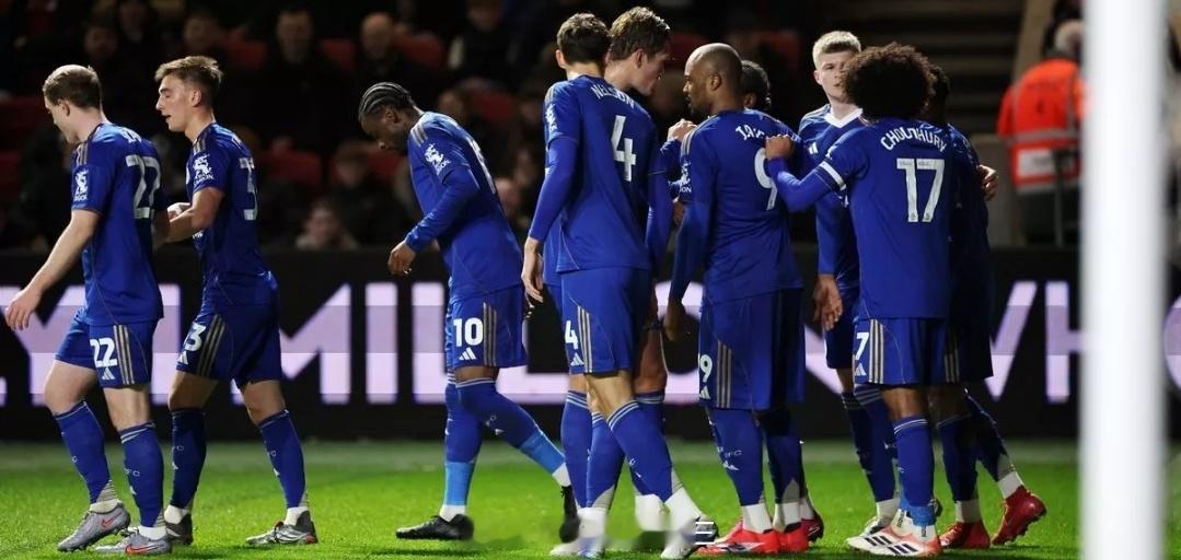 英媒：莱斯特城已通知员工，俱乐部在圣诞节前不会发放月薪根据英国媒体《电讯报》的报