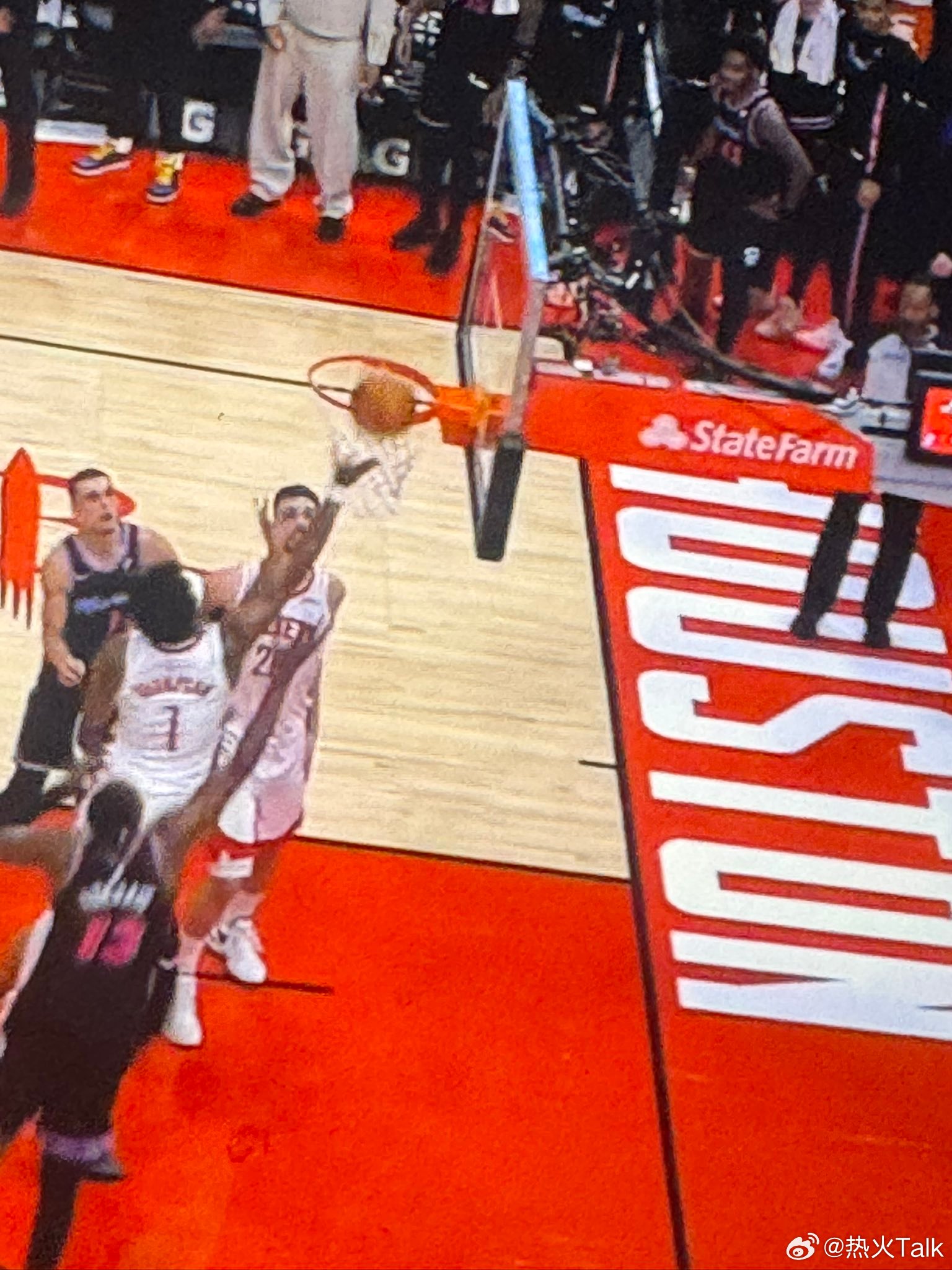 有意思，热火魔术都被绝杀了，两支附加赛球队热火vs火箭肯纳德三分绝杀