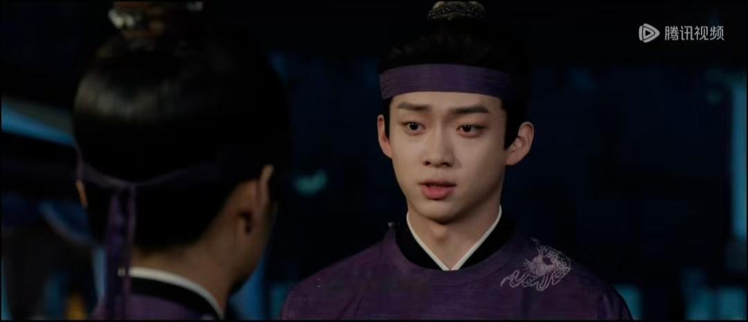 白日提灯我一嗑就是三对CP一集集齐三段甜蜜！球场变心动现场，三对CP各有各的甜，