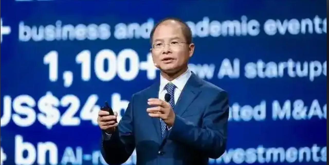 又想给中国挖坑，结果被华为机智化解

这番说辞表面上是在讨论安全相关议题，真落地