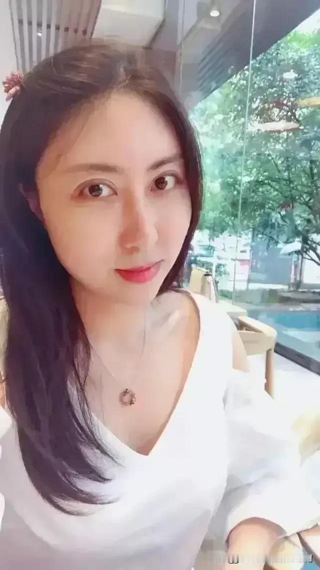 1998年高考250分上西北大学，贾平凹女儿贾浅浅论文涉抄袭被质疑。西北大学通报