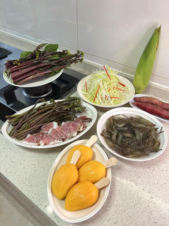 嘴馋的人先享受世界😆———春菜请上桌