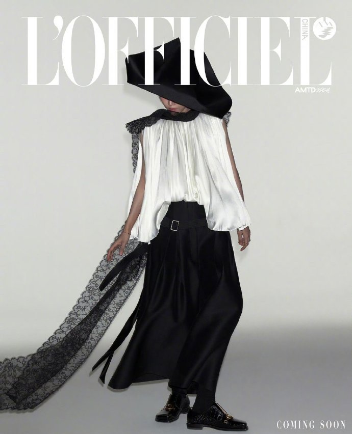 刘雨昕时装三月封面预热，我们刘姐六登了！ 