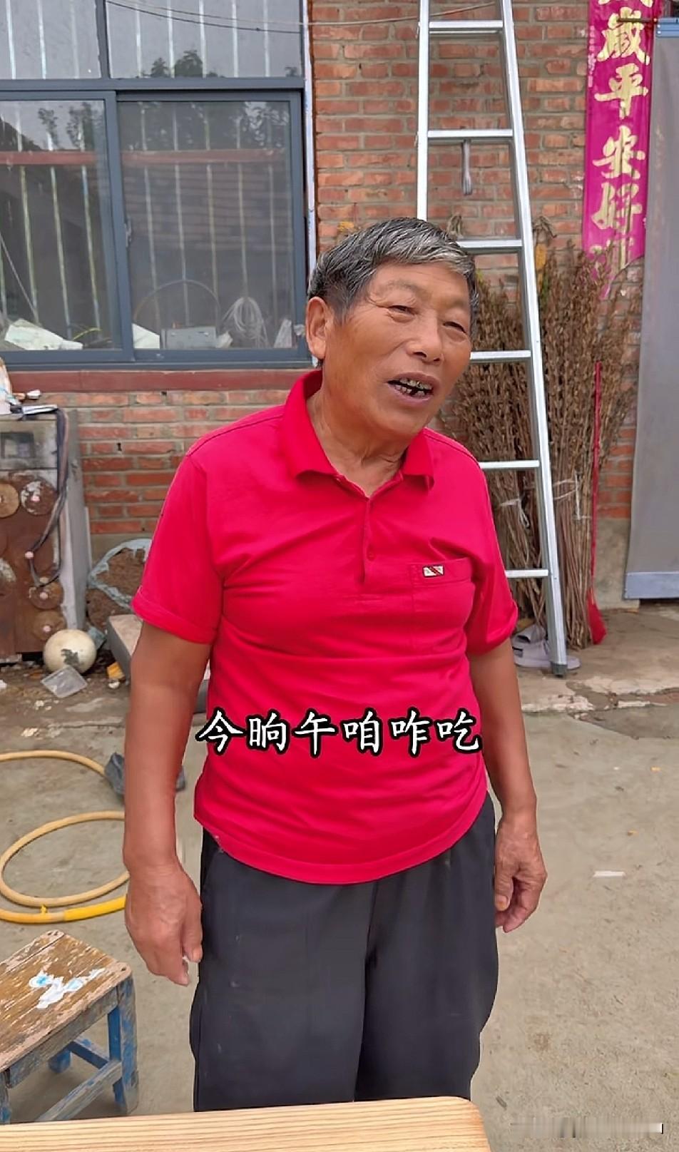 妮娃现在怀着孕呢，一个人吃两个人吸收，老表真的不要随便塞东西妮娃吃，出问题责任就