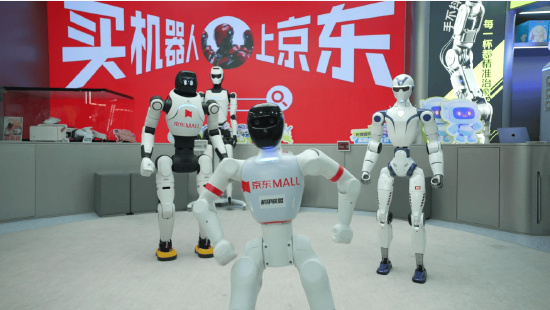 据消息了解，京东 618 期间，京东 MALL 迎来了一批特殊的“新员工”，多款