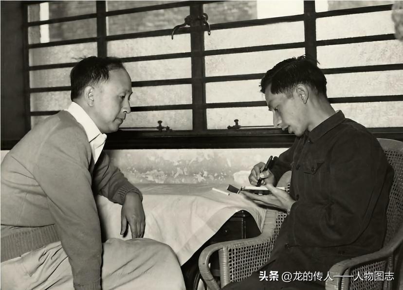 1955年，钱学森回国后接受新华社记者采访