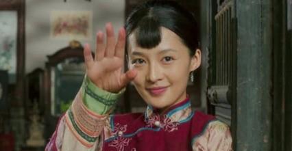 《白鹿原》这书里的故事挺抓人的，讲的是黑娃和田小娥之间的纠葛。黑娃偷溜进了田小娥