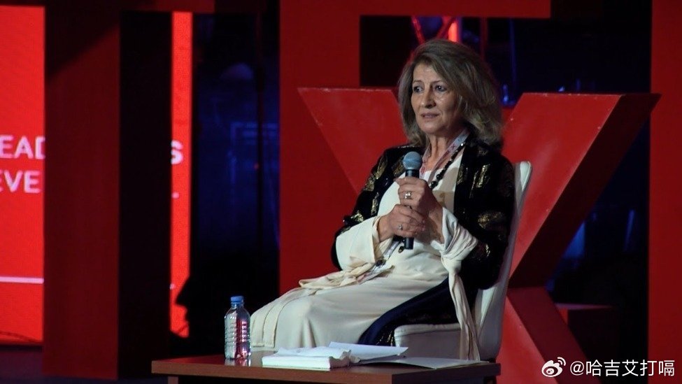 凤凰新闻【伊拉克第一夫人：特朗普要的是“和平”（peace）还是“瓜分”（pie