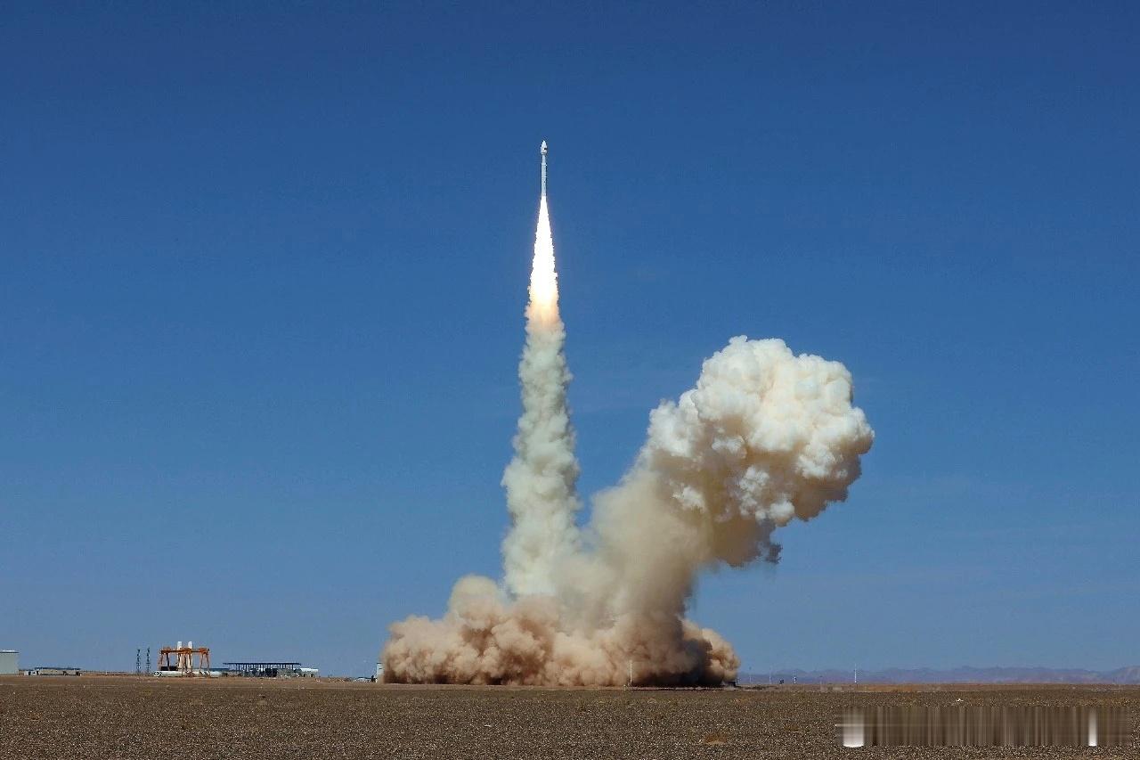 力箭一号遥十二在酒泉卫星发射中心东风商业航天创新试验区实施发射，成功将吉星高分0