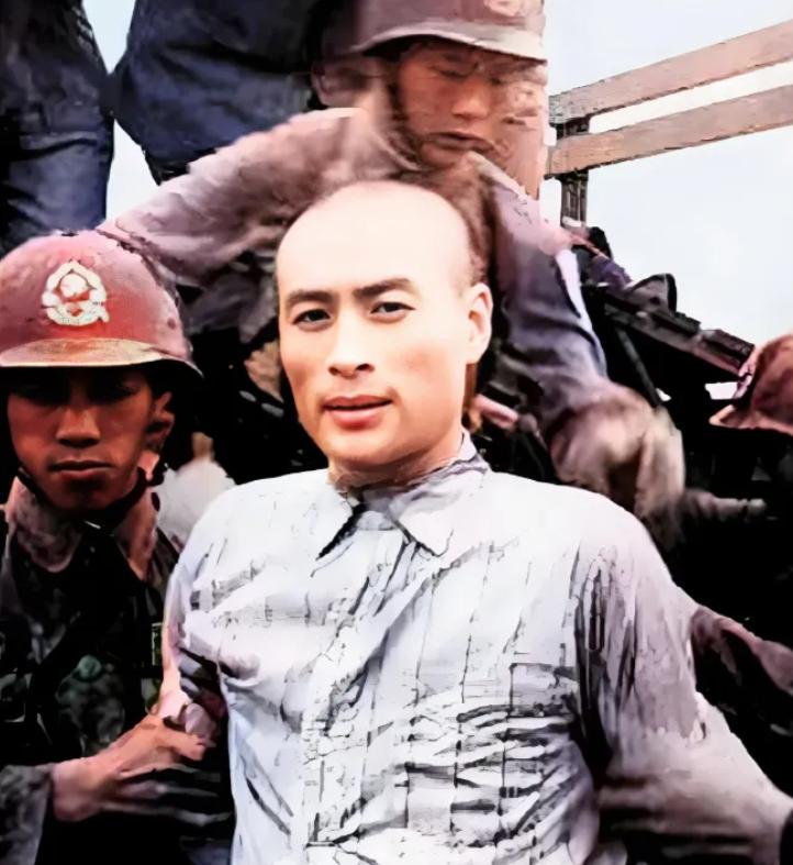 1949年，聂曦接到赴台执行潜伏任务，他叮嘱家里人："以后，让孩子们不要再姓聂…
