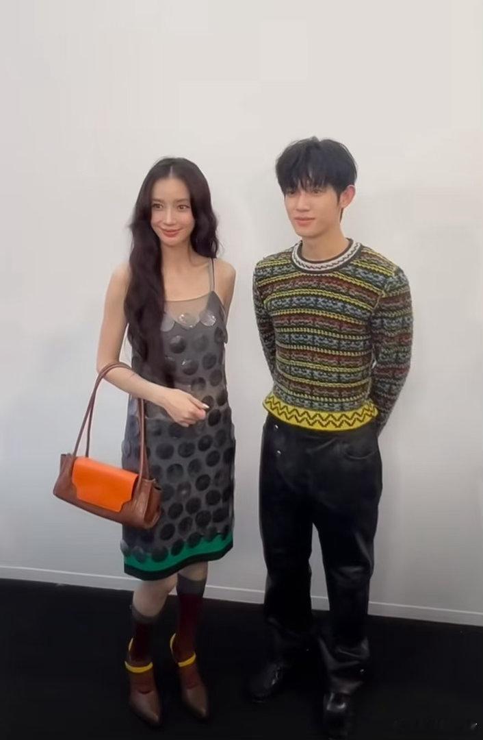 angelababy朴时宇秀场同框angelababy朴时宇同框 angelab