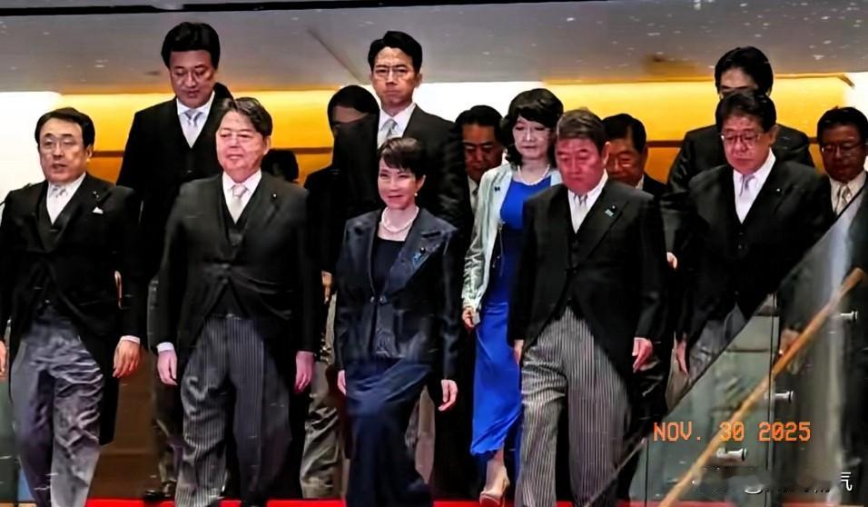 11月30日，日本内阁正式敲定2025年度11万亿日元（约4983亿人民币）防卫