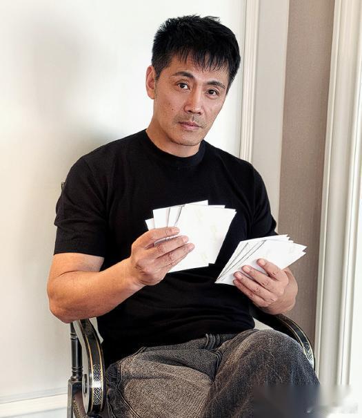综艺《披荆斩棘2026》太有看头了！ 节目组不仅请到了孙楠跟余文乐。 更让我感到