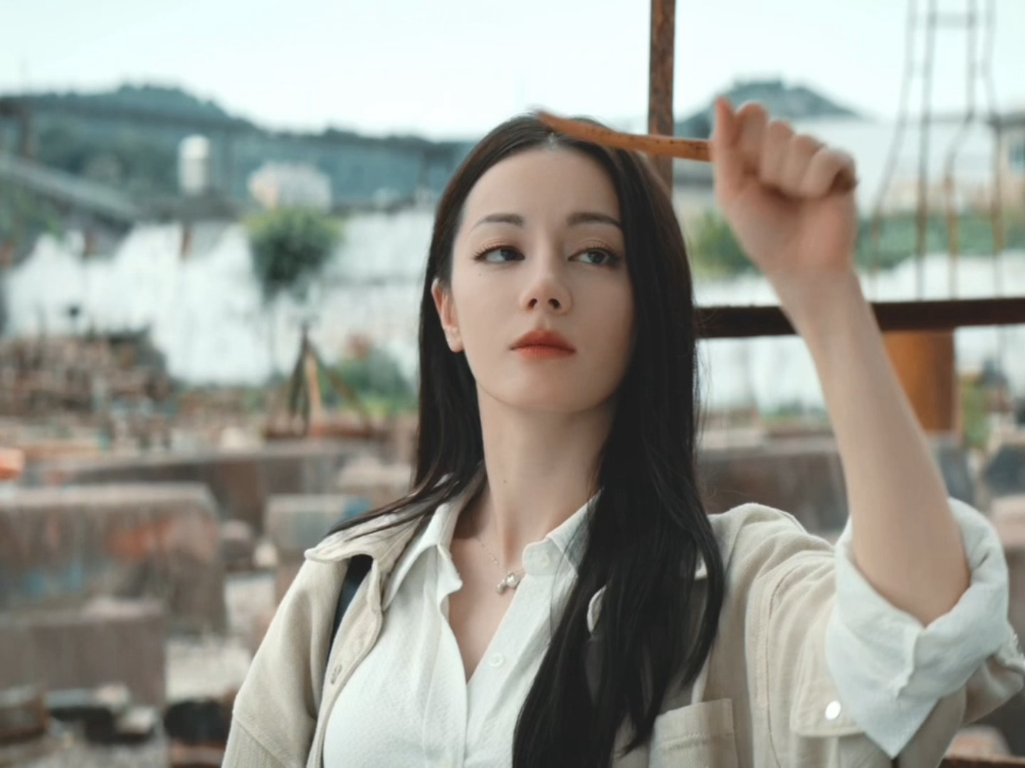 这个聂九罗帅成这样 单手接刀