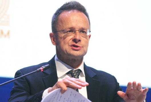 【匈牙利外长承认在欧盟会议后致电拉夫罗夫】彼得·西雅尔多并未否认与克里姆林宫的关