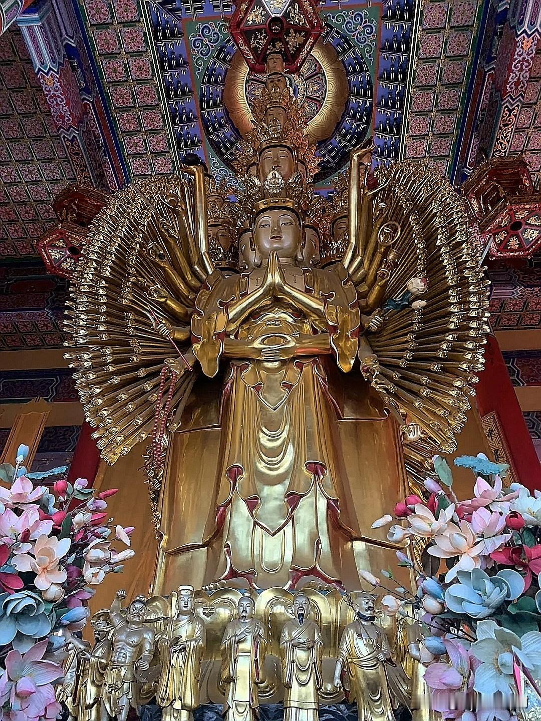天津荐福观音寺｜藏在闹市的清净道场
 
在天津河东的街巷里，藏着荐福观音寺这座小