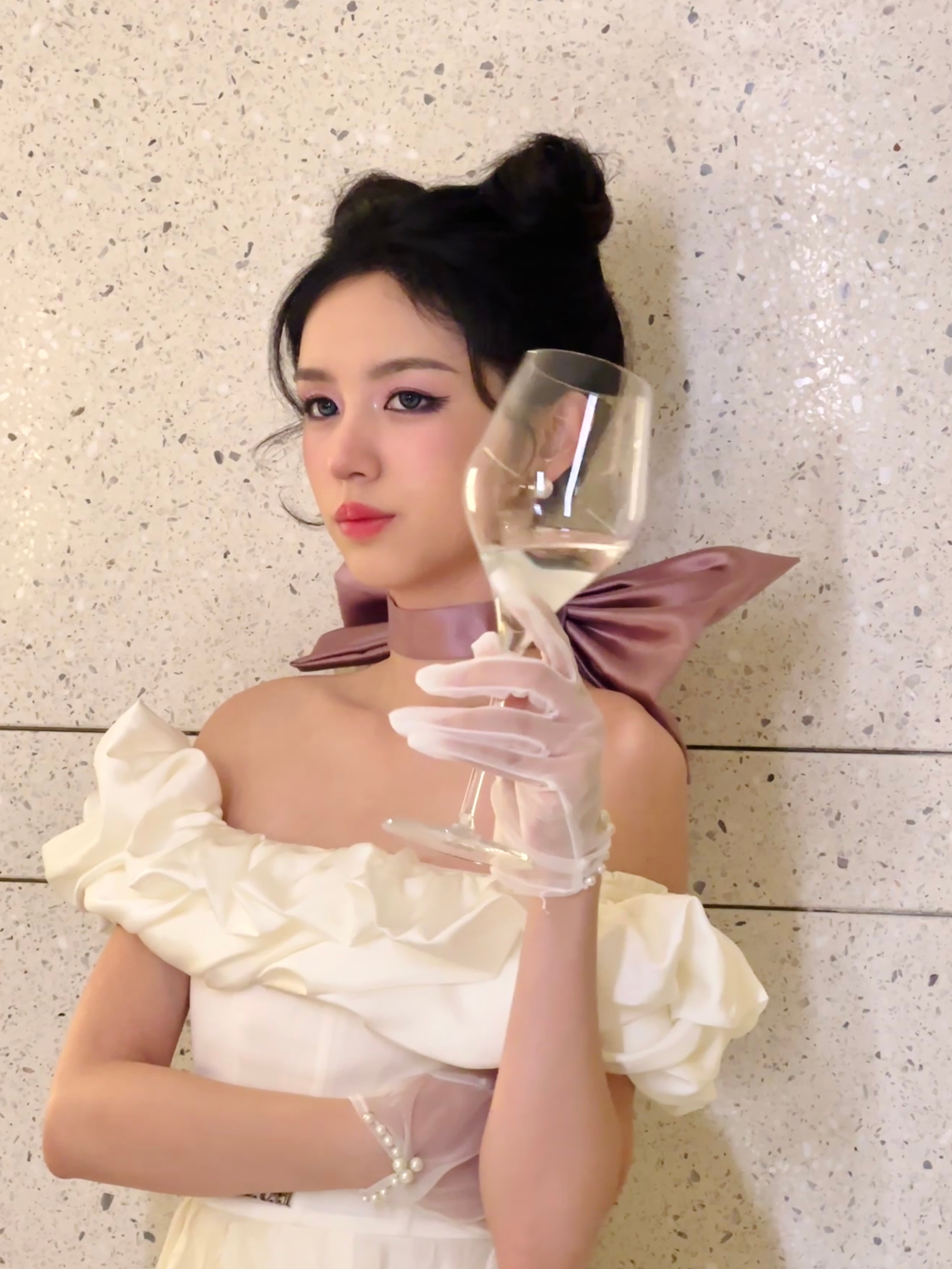 我的小也猫来了～～～～喵喵！！！！周也🎀 ​​​