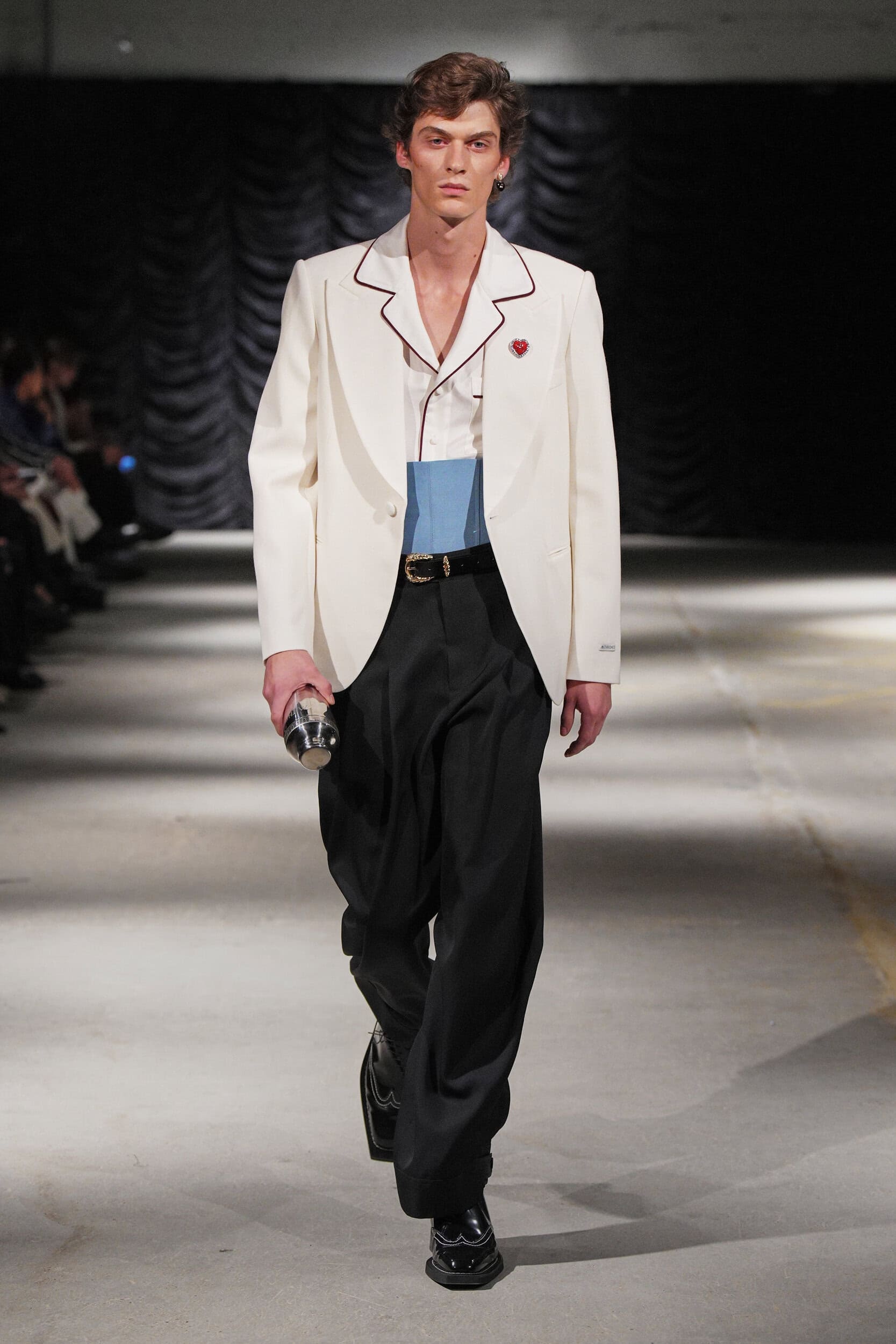 Mithridate Spring 2027 RTW 男装部分该系列的核心依然保