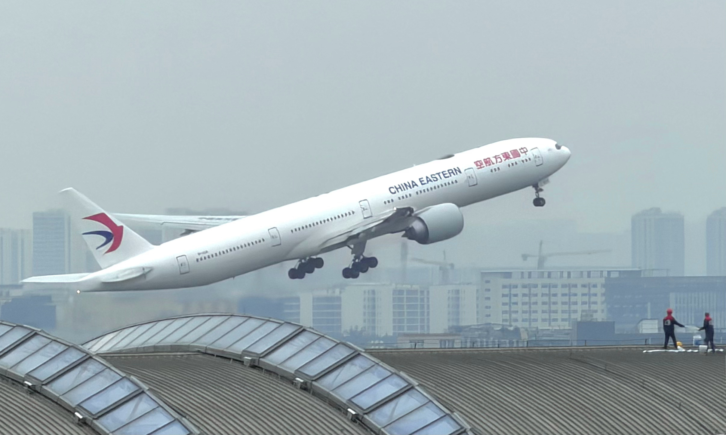 在成都也可以相机对准机场像我这么自觉的人到成都来都不往青羊区跑的 