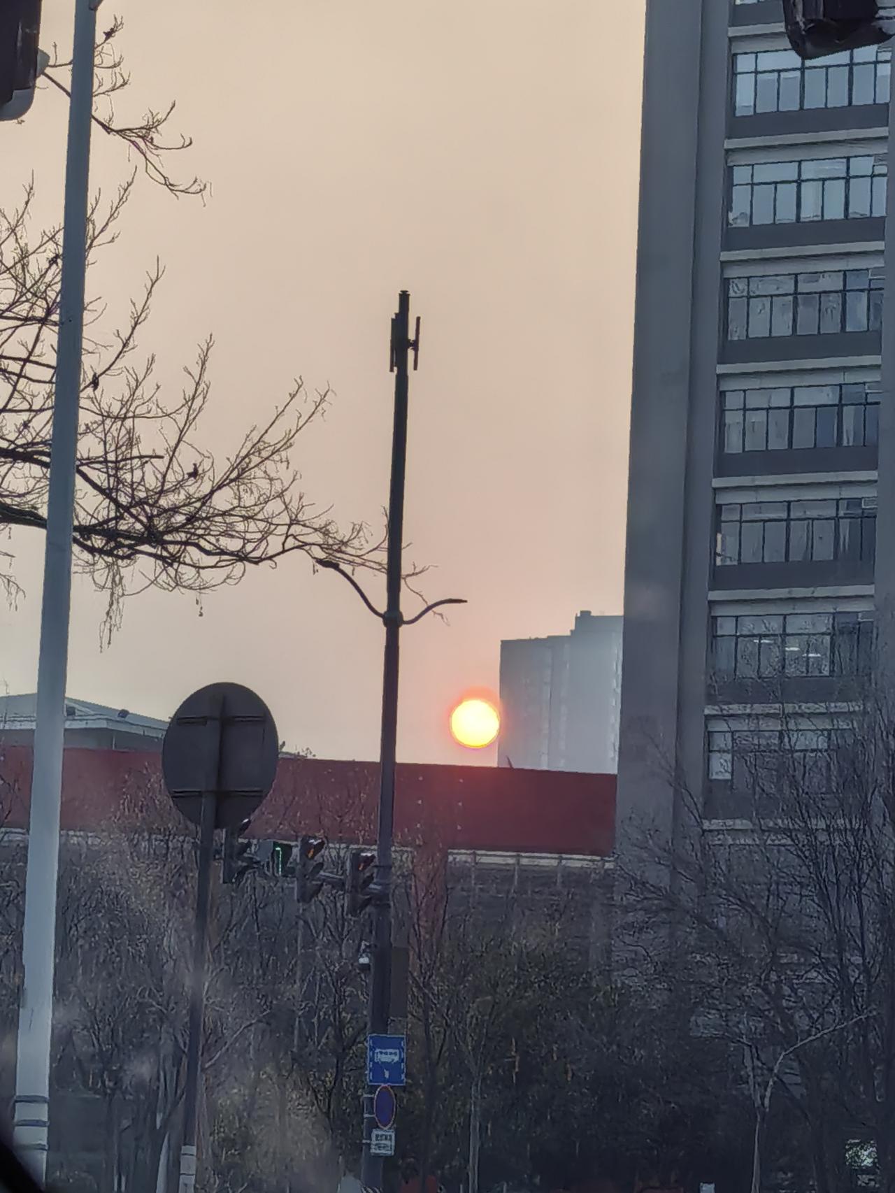 老公帮你做过7件以上是真爱： 
1、愿意给你洗内衣，内裤。
2、对自己很省，但对