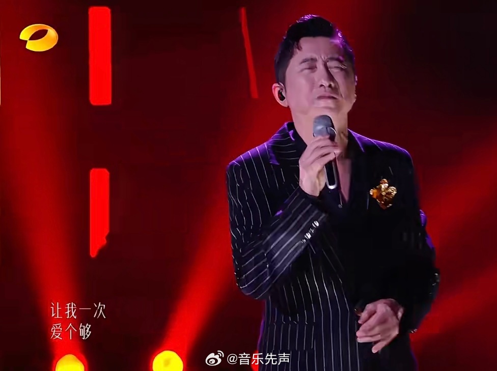 特别喜欢庾澄庆说的，音乐现场最重要的是生命力，就是它绝对不是以完美为最高标准，而